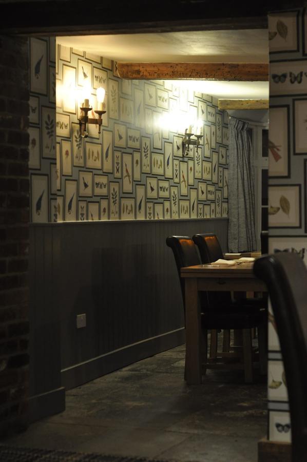 The Angel Inn Warminster Extérieur photo
