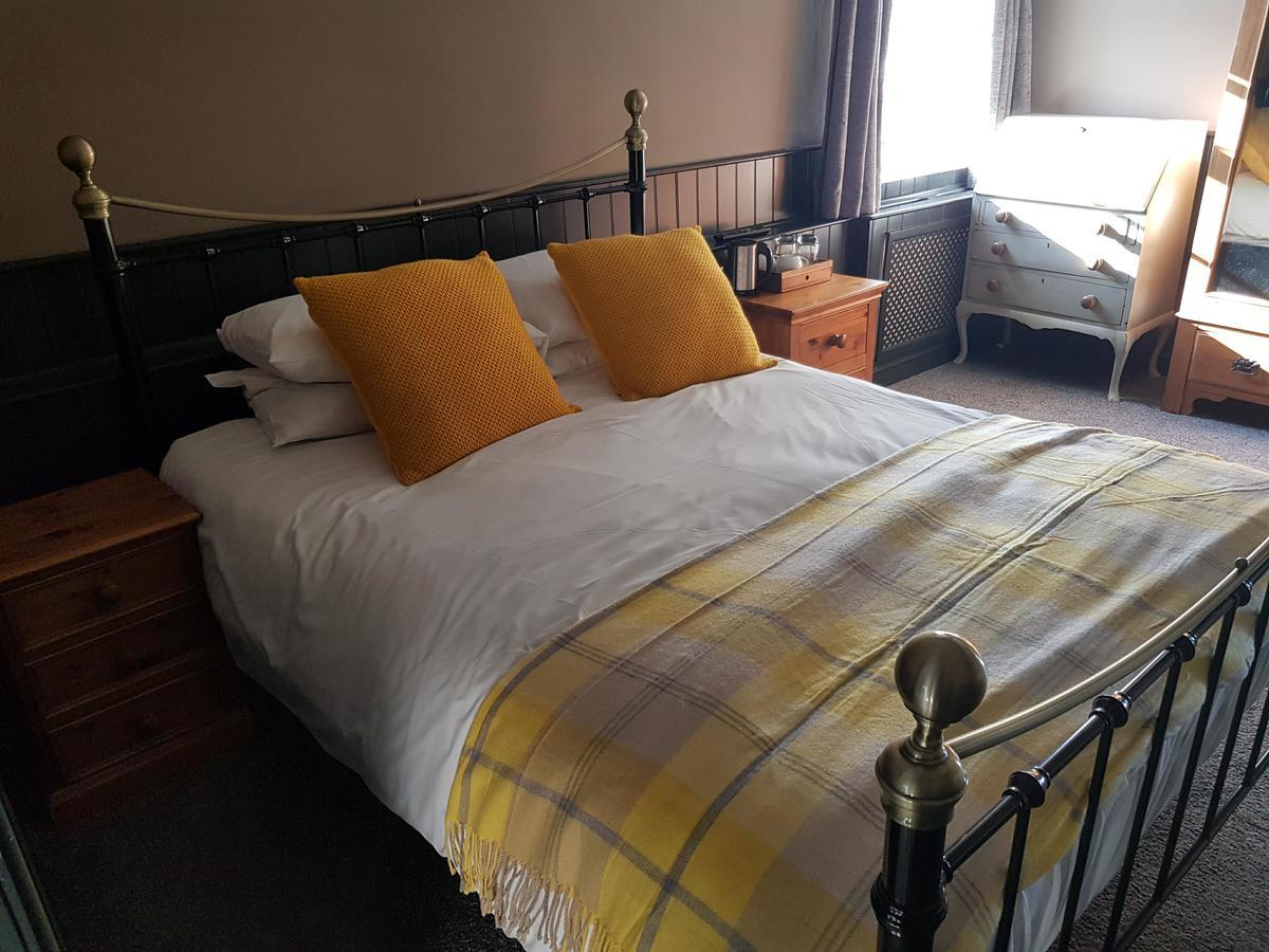 The Angel Inn Warminster Extérieur photo