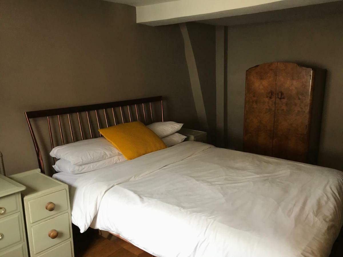 The Angel Inn Warminster Extérieur photo
